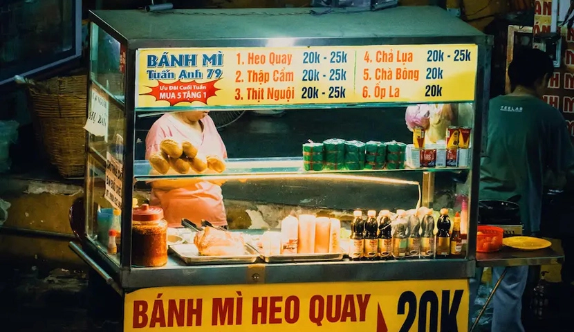 Vietnamese “Bánh Mì” - A gustatory journey into the heart of cultural heritage