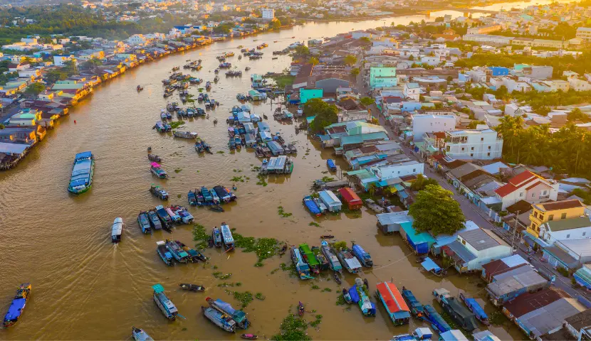best time to travel mekong tien giang