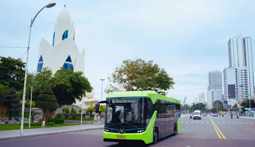 Shuttlebus from Cam Ranh Airport to Nha Trang