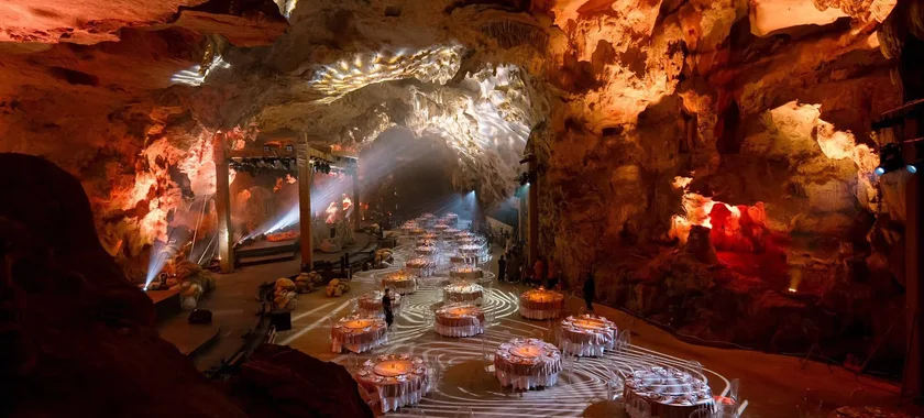 Have Dinner in a Cave in Bai Tu Long