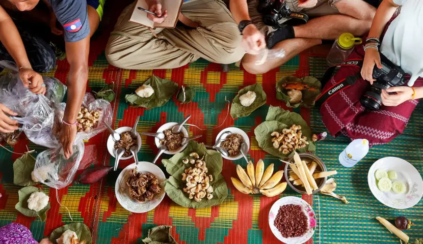 do and dont in lao vietnam travel food