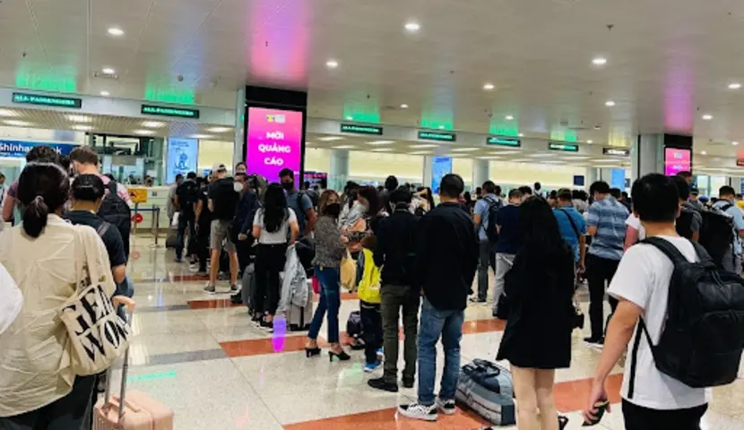 immigration queue in Vietnam