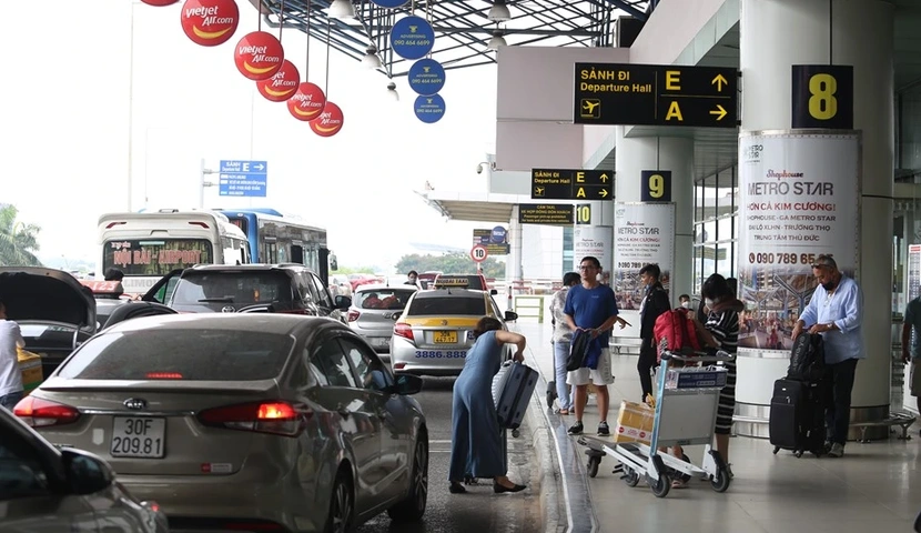 Táxis do Aeroporto de Noi Bai