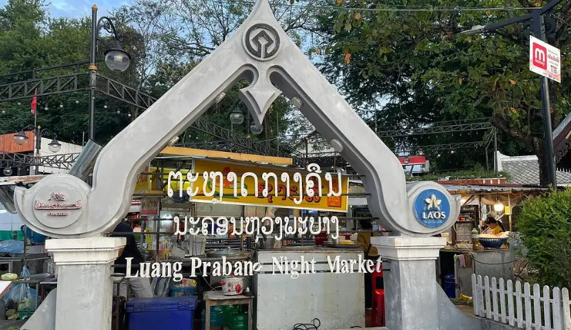 top thing to do in luang prabang night market