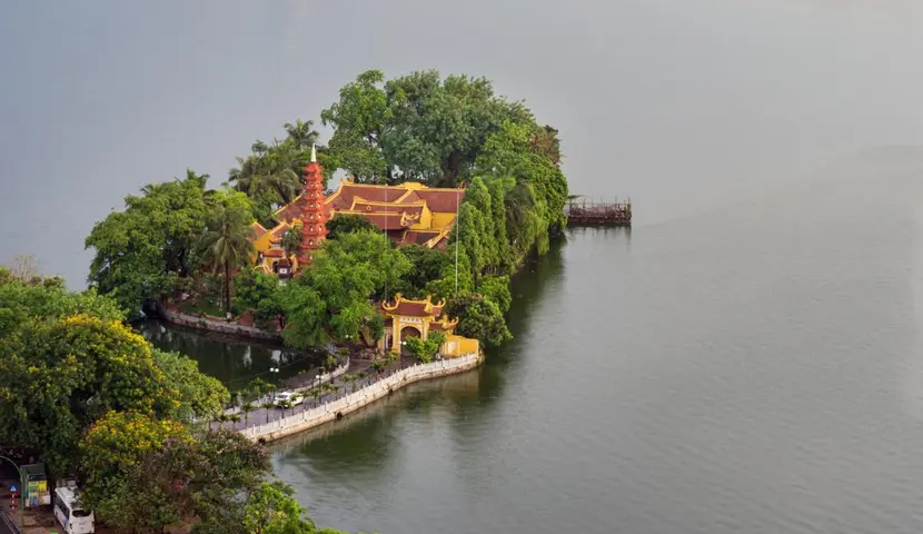 Tran Quoc pagoda Hanoi Westlake