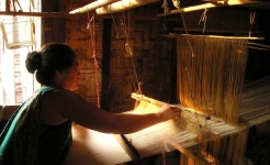 Brocade weaving in Laos