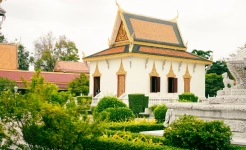 Phnom Penh - Silver Pagoda 6