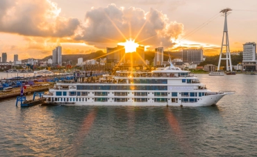 Ambassador-Tageskreuzfahrt in der Halong-Bucht